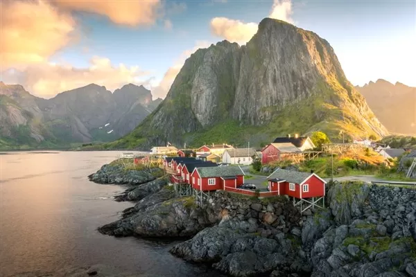 LA LUCE DEL NORD:  CAPO NORD  I SAMI VESTERALEN E LE LOFOTEN